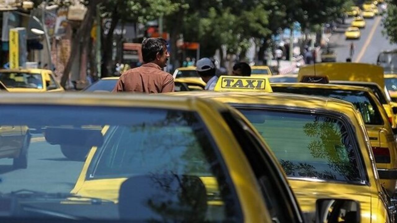 واریز سهمیه اعتباری سوخت اسفند ماه 733 هزار خودروی حمل و نقل عمومی