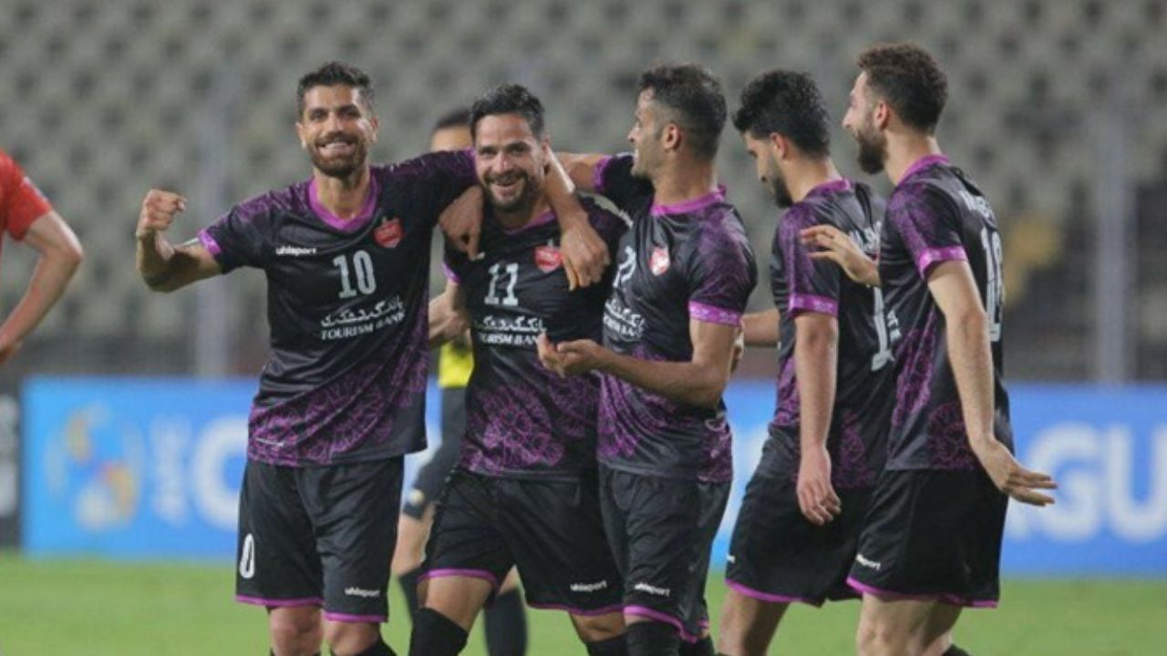 پرسپولیسی‌ها پاداش گرفتند/ فرجی همچنان منتظر پاسخ تست کرونا