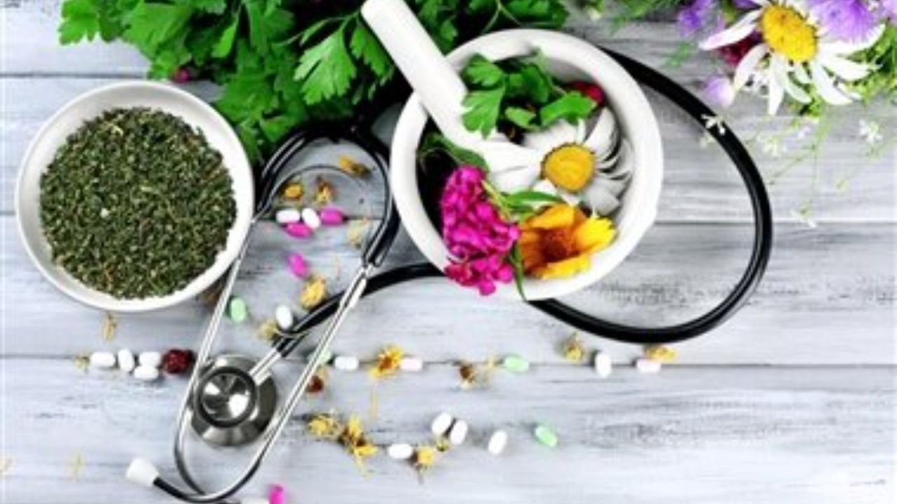 ماجرای یک شربت گیاهی ضدکرونای حاوی تریاک/ تامین ارز؛ مشکل اساسی انسولین