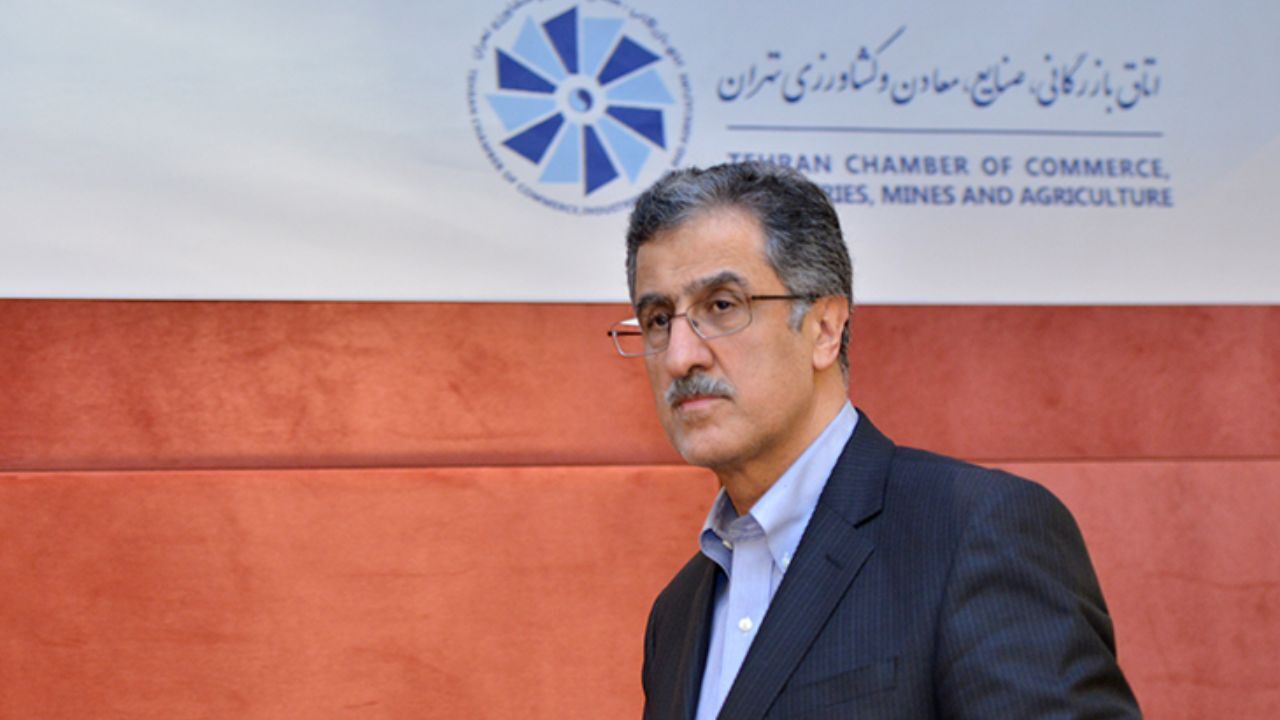 بروکراسی زدایی برای واردات واکسن کرونا