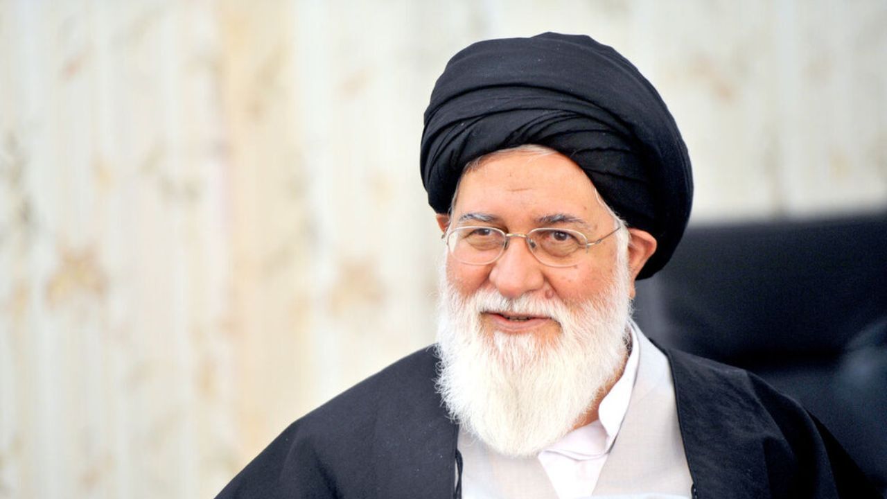 اینکه آقایی عربده بکشد من در انتخابات شرکت نمی‌کنم یعنی در سرنوشتت تصمیم‌گیرنده نیستی/ تنها کشوری هستیم که مردم ما خودشان برای خودشان تصمیم می‌گیرند