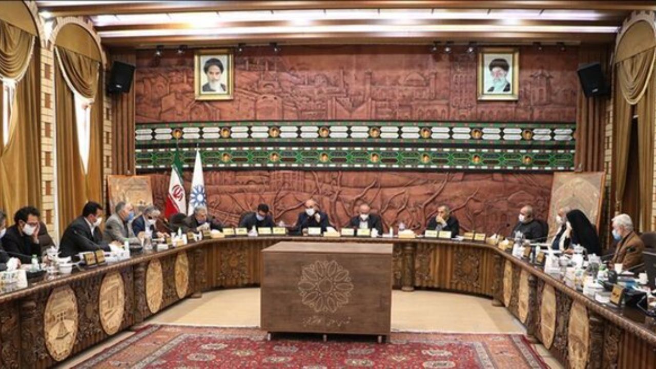 امروز در جلسه علنی شورای شهر تبریز چه خبر بود؟ / شهردار تبریز: پیمانکار خاطی جنجال سگ‌ها لغو قرارداد شد