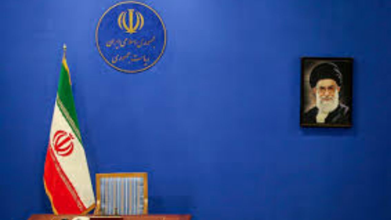 انتخابات 1400| اصولگرایان از روند انحصارگرایی و حذف در ستادهای رئیسی شاکی‌اند / ماجرای رقابت و حذف درون‌گروهی در اصول گرایی بسیار جدی است