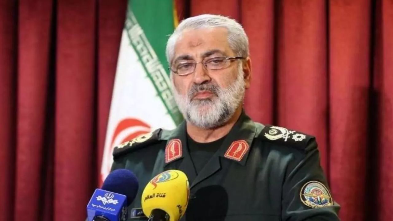 نامزدهای انتخابات مجاز نیستند به موضوع «سرباز حرفه‌ای» بپردازند