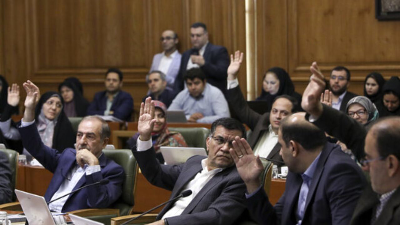 ادامه ترکش‌های یک گزارش تحقیق و تفحص/ میرلوحی: رفتار فرمانداری با شورای شهر تهران فراتر از حد قانونی‌ است