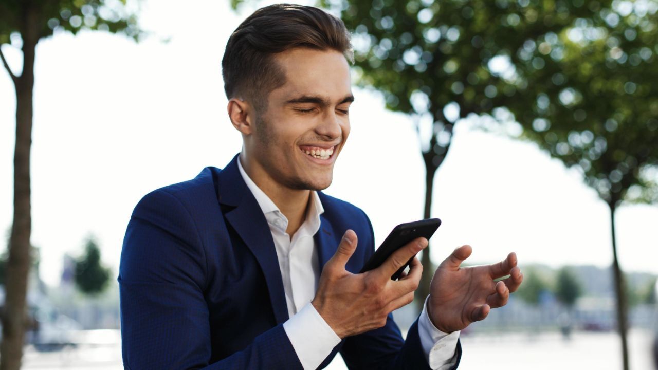 چرا طنز در مواقع بحرانی اهمیت پیدا می‌کند؟