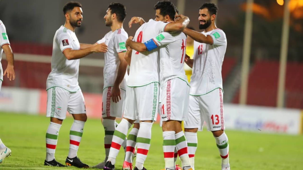 به بهانه پیام تبریک وزیر ورزش پس از برتری برابر بحرین؛ سقف آرزوهایتان را بالا ببرید