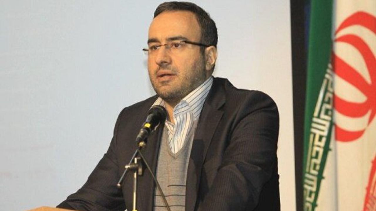 نامزدهای ریاست جمهوری برای نجات رسانه ها از تعطیلی راهکار دهند