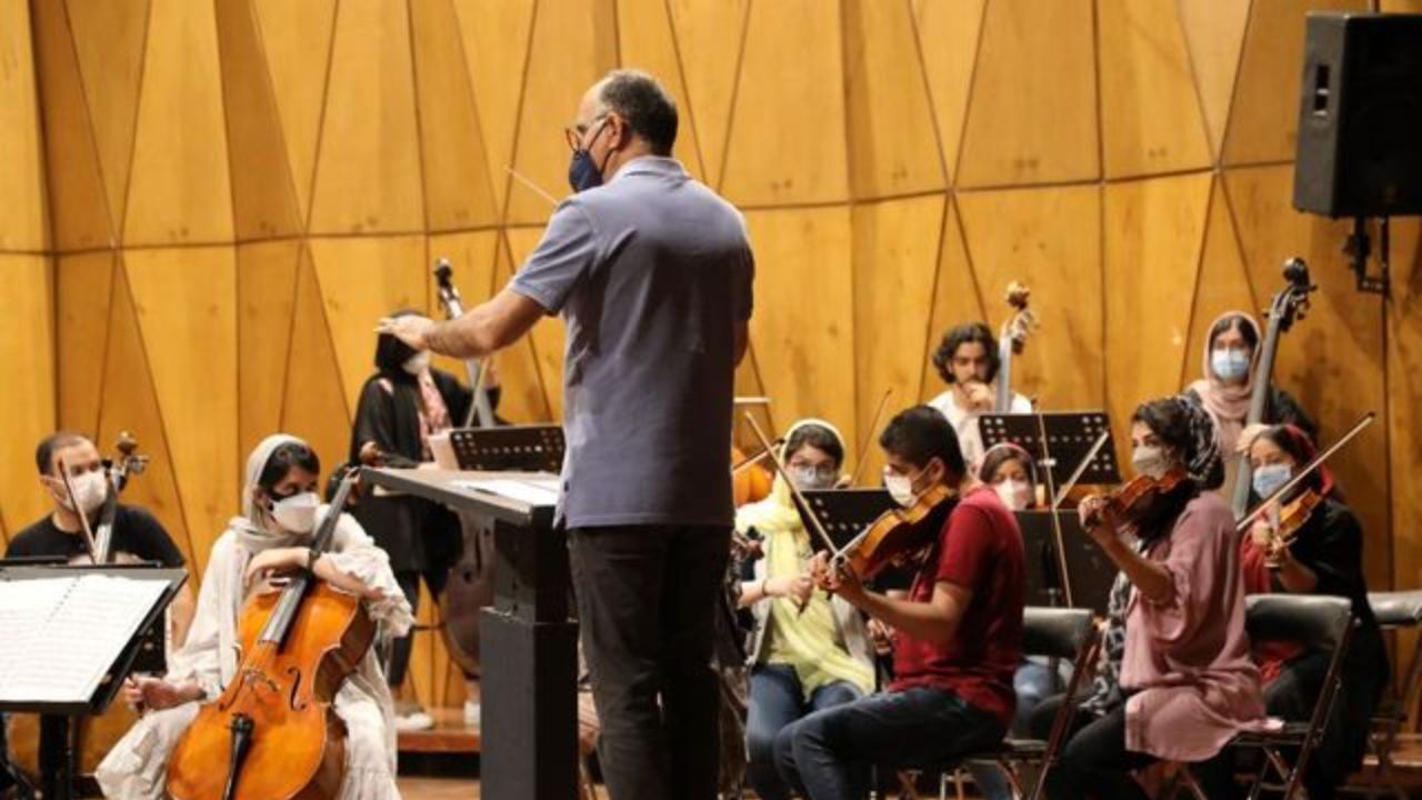 هفته نخست مسترکلاس‌های رهبری ارکستر بنیاد رودکی برگزار شد