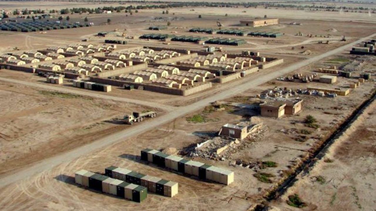 ورود تجهیزات نظامی آمریکایی به پایگاه هوایی «عین الاسد» در غرب عراق