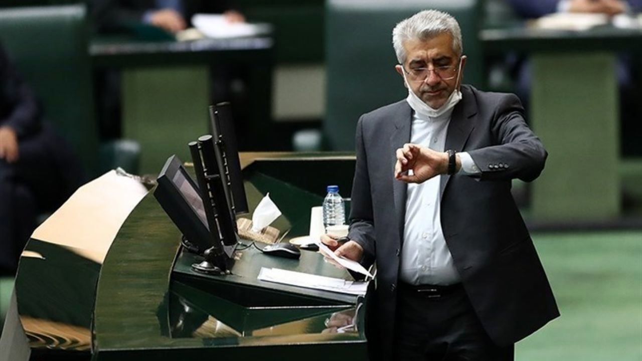 بیگی‌نژاد به صورت مشروط از پاسخ‌های وزیر نیرو قانع شد