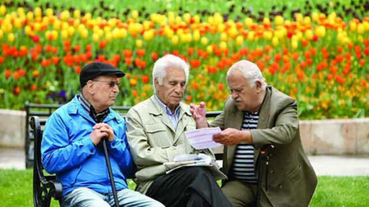مشکلات کارفرمایان را حل و فصل خواهیم کرد