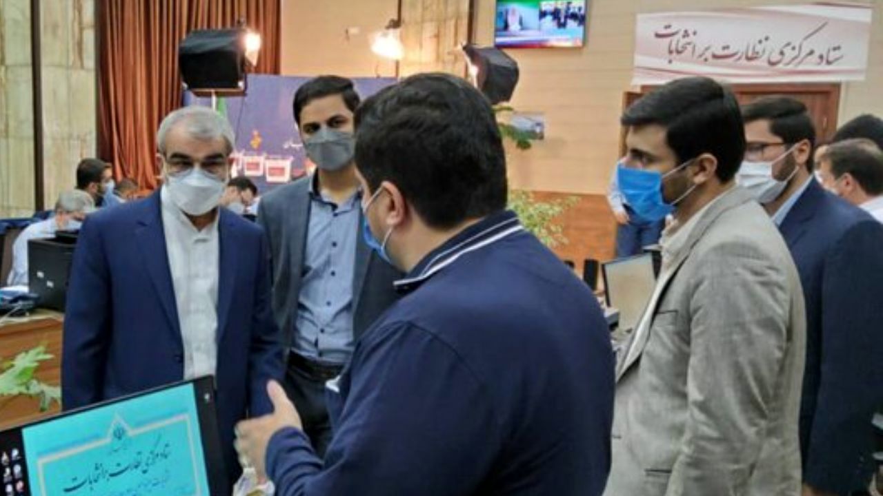 بازدید کدخدایی از ستاد مرکزی نظارت بر انتخابات
