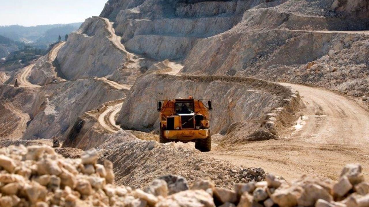 اعلام آمادگی طالبان برای جذب سرمایه‌گذاری خارجی در معادن لیتیوم افغانستان