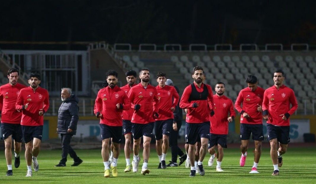 توافق مالی در رختکن پرسپولیس برای نحوه تمدید قرارداد