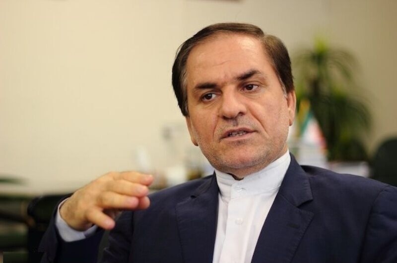 رفتار دوگانه نظام سلطه ناشی از ماهیت باطل آنهاست