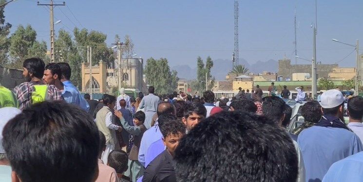 فرمانده انتظامی و رئیس کلانتری ۱۶ زاهدان برکنار شدند