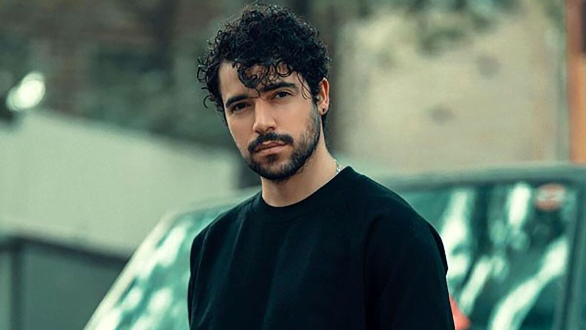 «برای» شروین رفت روی جلد این مجله + عکس