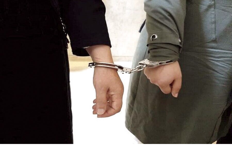 دستگیری دو زن تبهکار در قرار ملاقات با پلیس