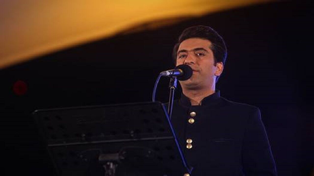 محمد معتمدی برای گیل‌دخت می‌خواند