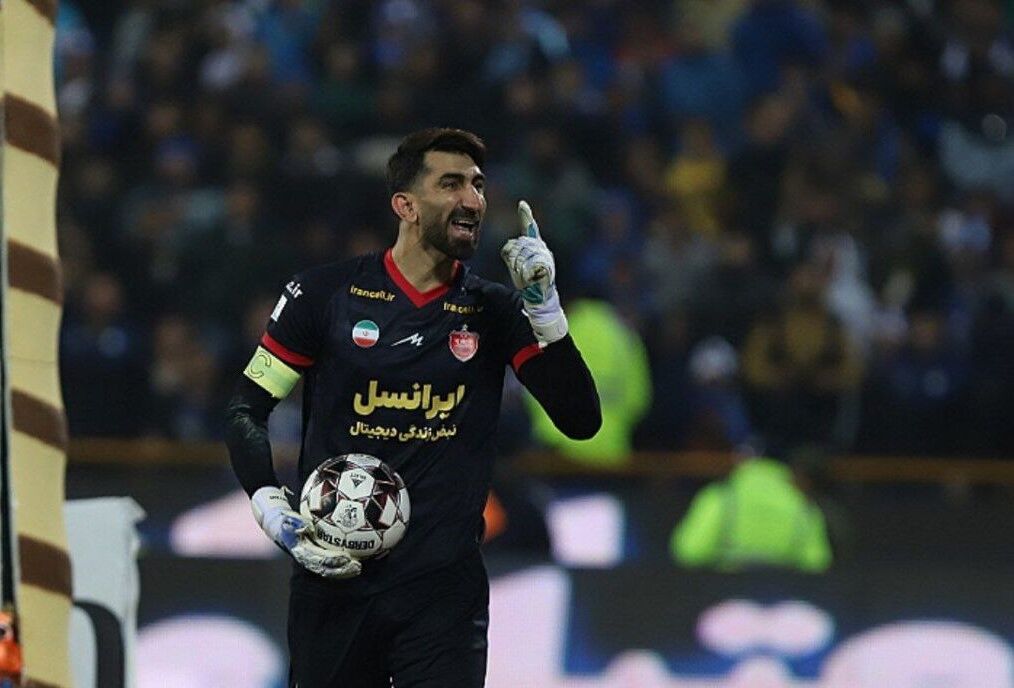 حمله بیرانوند به محمدرضا احمدی؛ گزارشگر دربی با داور در ارتباط بود!