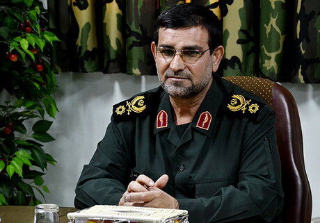 فرمانده ارشد سپاه در کلاس درس حاضر شد!+عکس