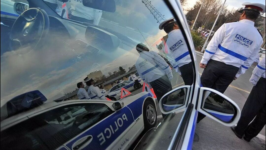 پارکینگ‌های اطراف مصلی امام خمینی اشباع شد / به این پارکینگ‌ها مراجعه کنید