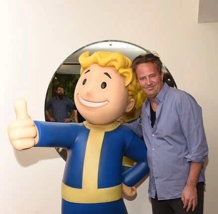 مرگ متیو پری بازیگر محبوب سریال فرندرز دستمایه شوخی برخی ایرانیان در فضای مجازی شد! + عکس 