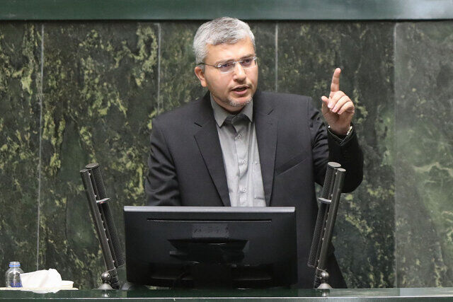 رضایی: ‌مردم آمریکا باید بفهمند که ترامپ رییس‌جمهور نیست، یک شومن رسانه‌ای است