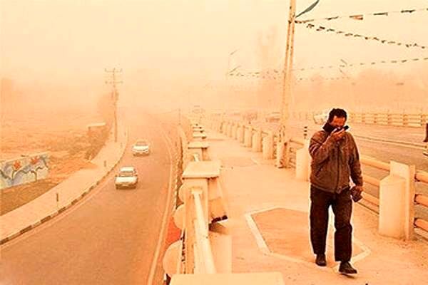 خیزش گرد و خاک در جنوب کرمان؛ مدارس جیرفت و عنبرآباد چهارشنبه تعطیل شد