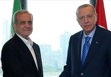 اردوغان در تماس با پزشکیان از توافق ایران و آمریکا استقبال کرد: ترکیه برای کمک به برقراری توافق تلاش خواهد کرد