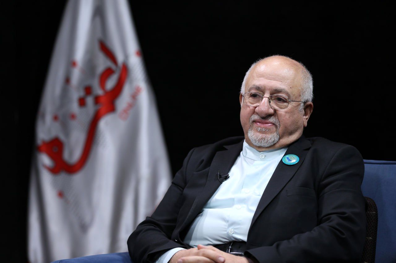 حق‌شناس: وضعیت امروز ایران را «حساس‌ترین مقطع ۱۰۰ سال اخیر» می‌دانم