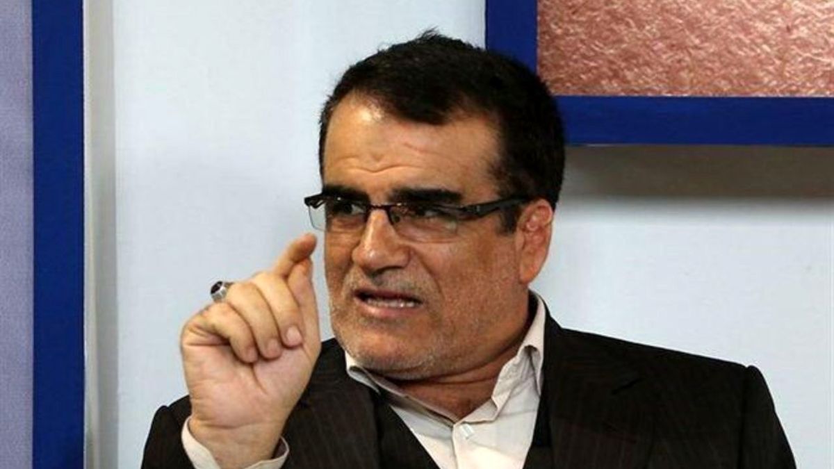 رئیس جبهه اصلاحات نمی‌تواند نظراتش را به سایرین تحمیل کند؛ تصمیمات برایند نظرات همه اعضا است