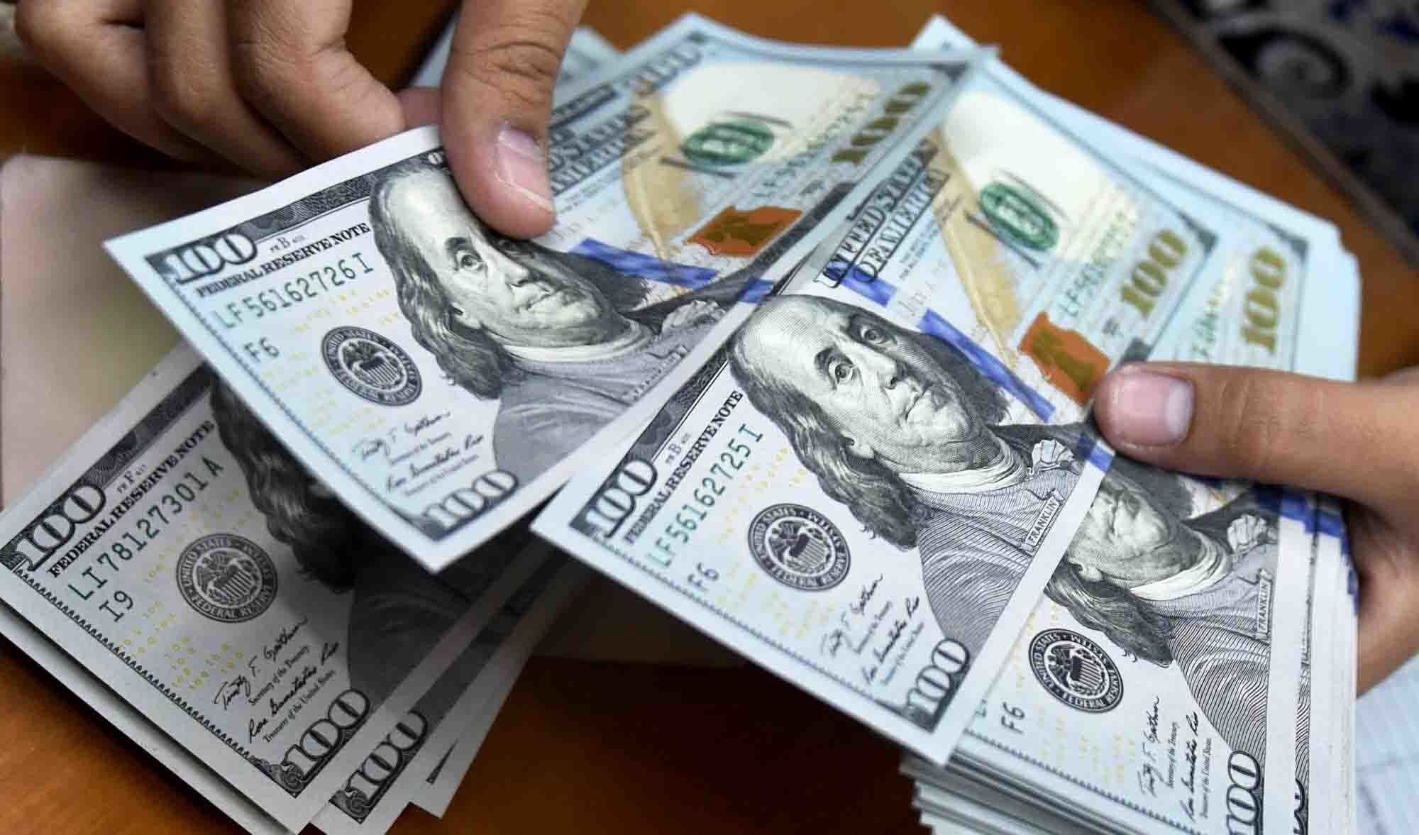آغاز معاملات توافقی دلار در کانال ۳۴هزار تومان
