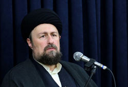 سیدحسن خمینی: در شرایط موجود از مسیر دعوا، اختلاف و سخنان تند به جایی نمی‌رسیم/باید به مسئولان اعتماد کنیم تخطئه و تخریب تصمیم گیران عالیرتبه کشور ثمره‌ای ندارد؛ به تصمیمات کلان نظام، در نهایت چه کم شود چه زیاد، اعتماد کنیم