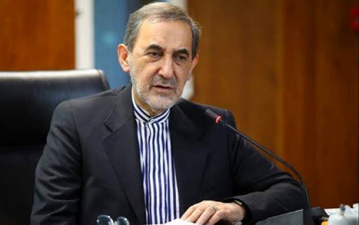 روحانی  و ولایتی در سال 92 توسعه قدرت دفاعی و نظامی را عامل اصلی مشکلات عنوان کردند