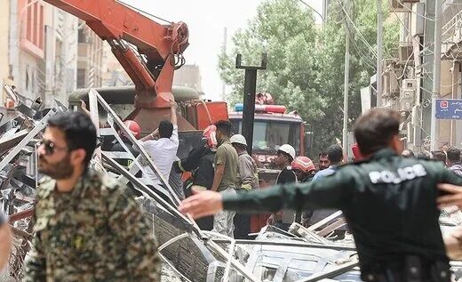 پلیس در کنار دستگاه‌های امدادی «متروپل» تا پایان آوار‌برداری