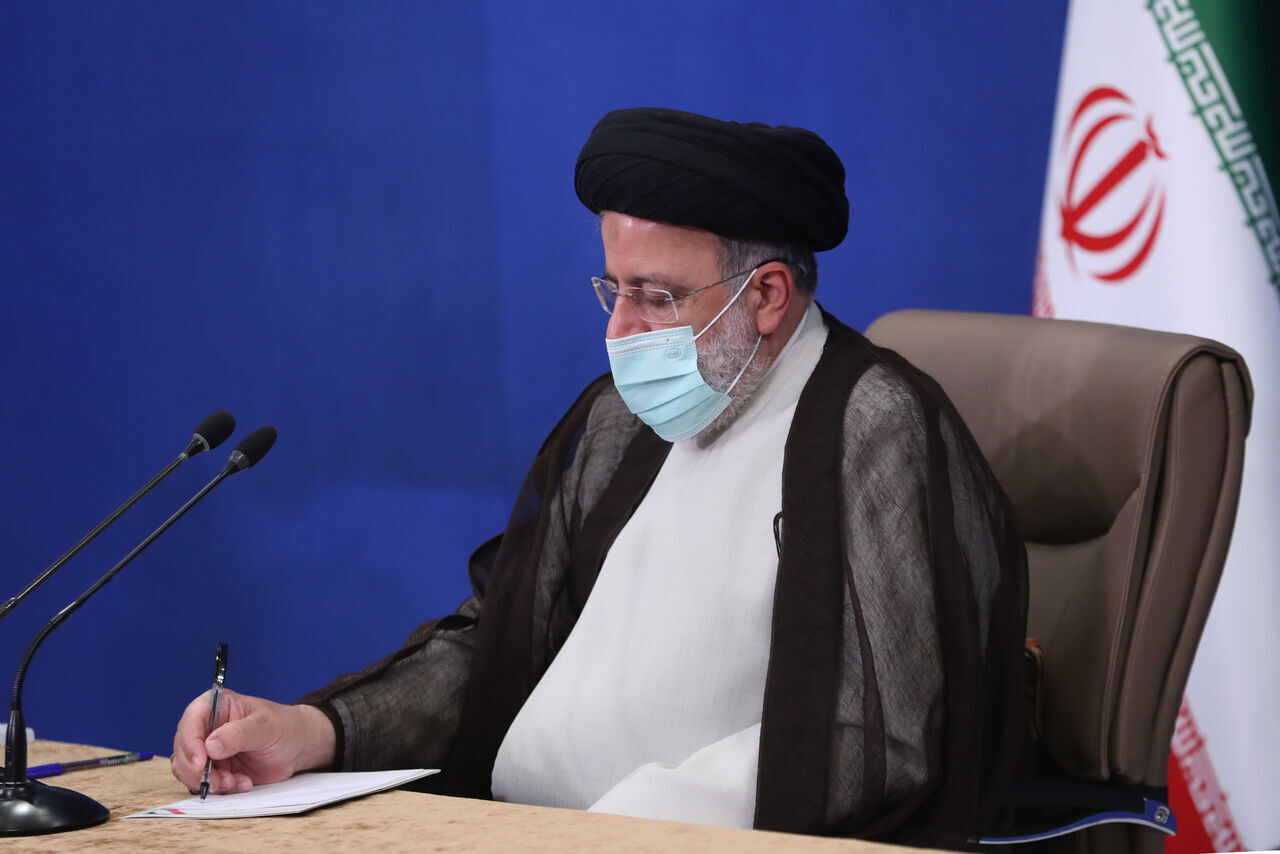 رئیس جمهور درگذشت همسر محمدجواد ایروانی را تسلیت گفت