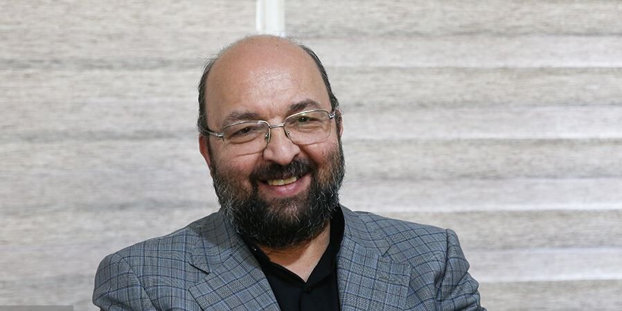 دعوت از فعالان سیاسی برای به انحراف کشیدن افکار عمومی از واقعیت‌های موجود است