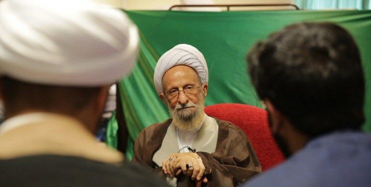 علت عدم پیوستن مصباح‌یزدی به حزب جمهوری اسلامی به دلیل عدم اعتقادش به تحزب نبود؛ با شهید بهشتی مشکل داشت 