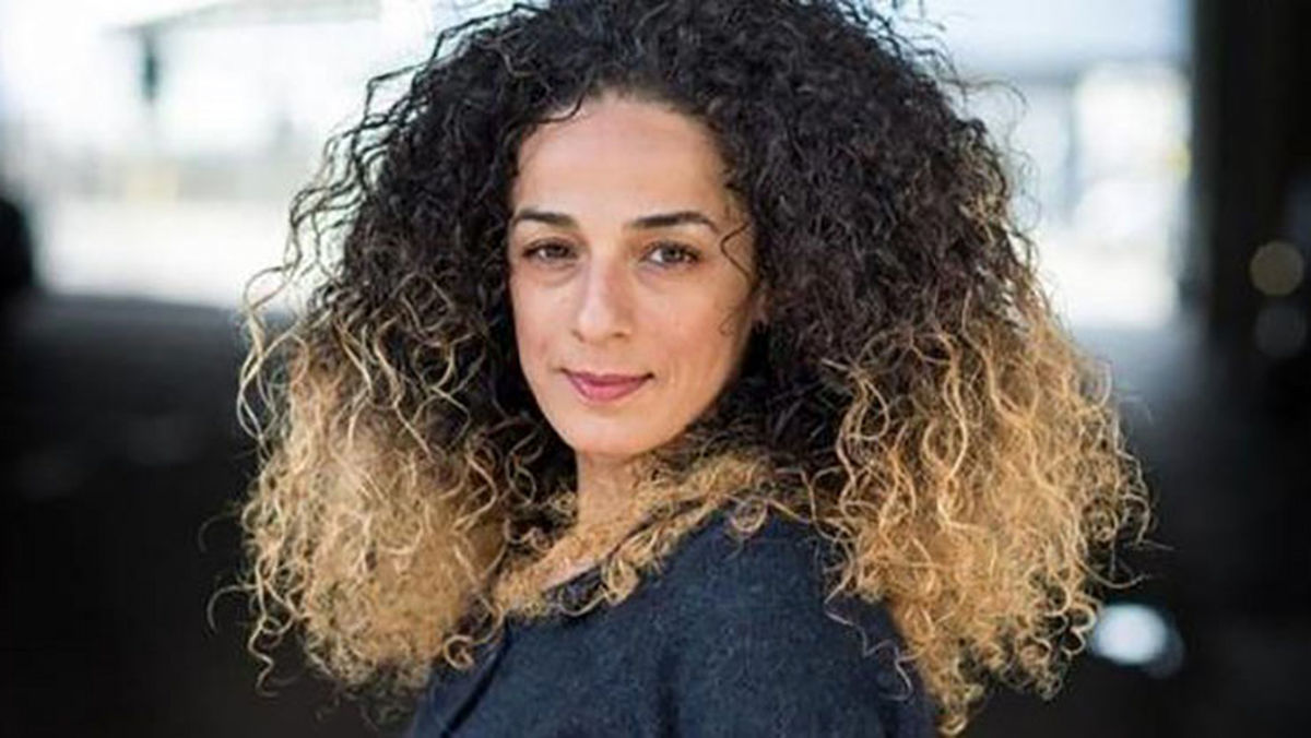 این چهره ضدانقلاب سالی 86 هزار دلار حقوق می‌گیرد