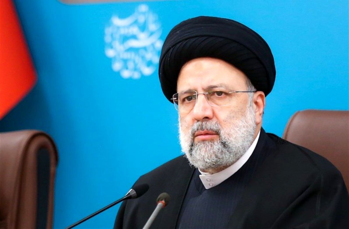 افراد ناکارآمد را کنار بگذارید؛ آبروی نظام مهمتر است