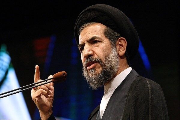 مراقب سخنان انتخاباتی که عملی نمی‌شوند، باشیم / سیاست بستری برای نقد حاکمان است