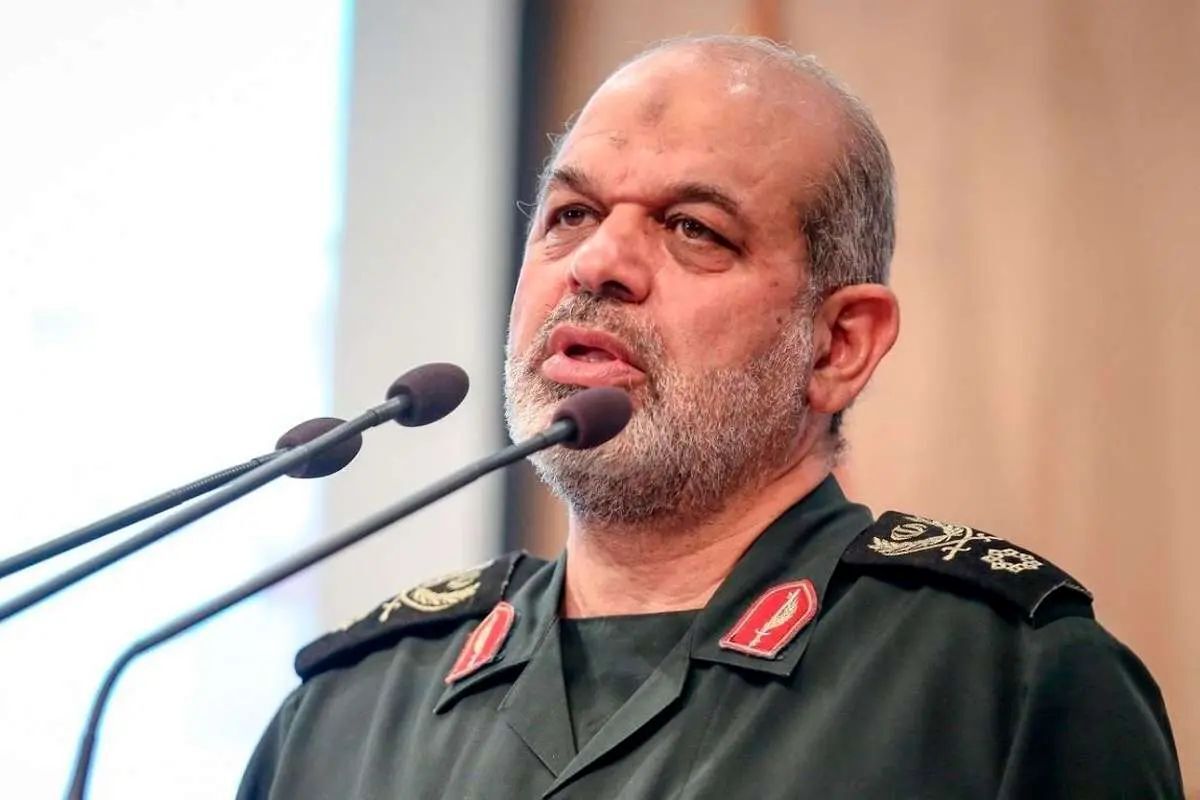 سردار وحیدی: حضور ناوگروه‌های آمریکا در منطقه موضوع جدیدی نیست و نباید به آن توجه کرد/ بعید است که دشمنان بار دیگر دست به بی‌عقلی زده و آزموده را بیازمایند