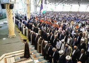 تصویری از کاظم صدیقی و وزیر رئیسی در آغوش یکدیگر‌+ عکس