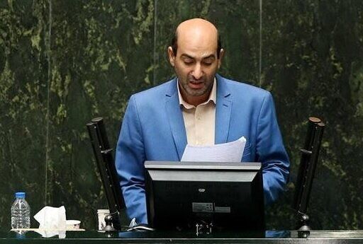 اسامی نمایندگانی که خودروی میلیاردی گرفته‌اند، اعلام شود