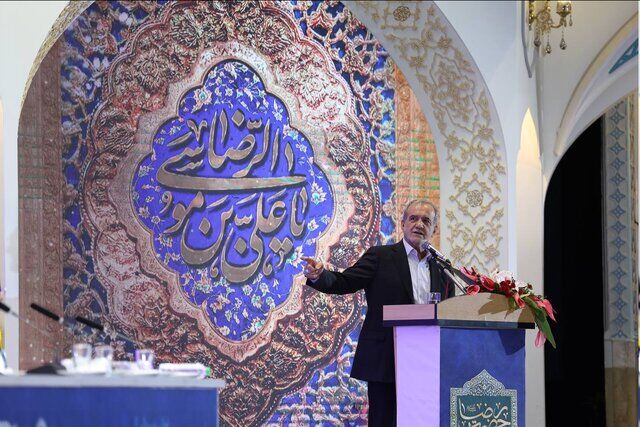 رئیس‌جمهور:‌ با هیچ قوم و انسانی نباید به غیر از عدالت برخورد شود
