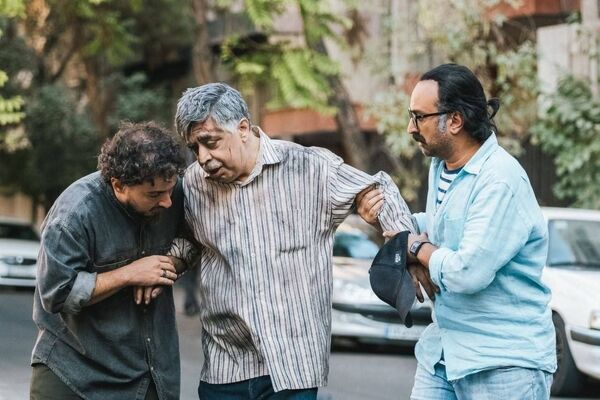 انتقال رضا شفیعی جم به بیمارستان