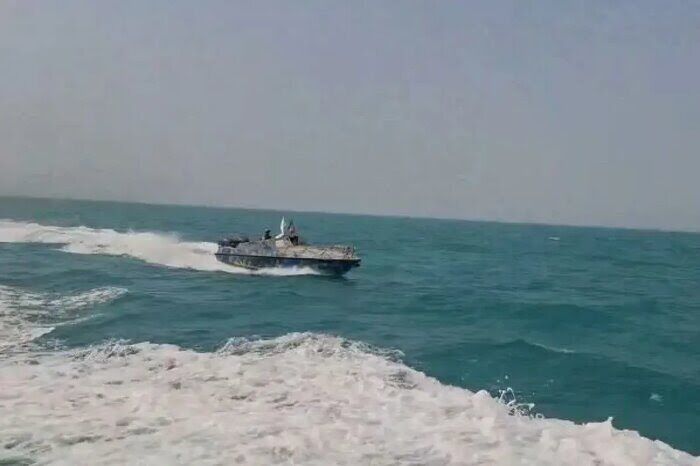 رسانه آمریکایی MS NOW:عمان با چارچوب یک توافق موقت با ایران برای بازگشایی تنگه هرمز موافقت کرده است