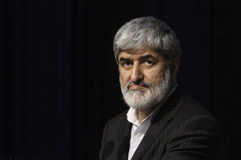 مطهری: حضور خودجوش مردم در تجمعات باعث تقویت روحیه نیروهای مسلح و تضعیف جبهه مقابل می شود